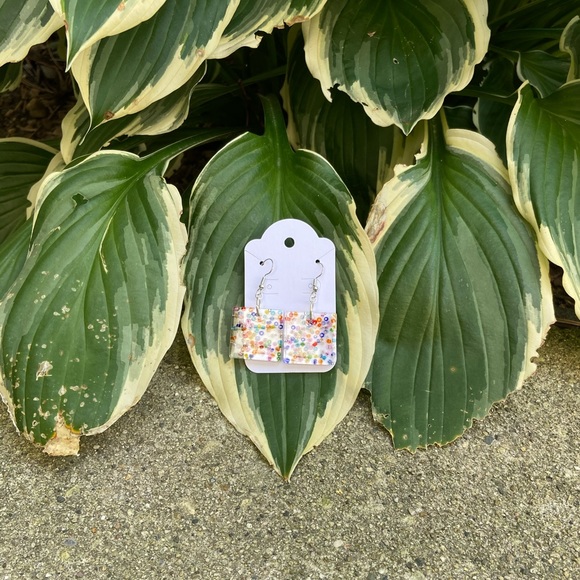 Handmade Resin Earrings - Picture 6 of 6